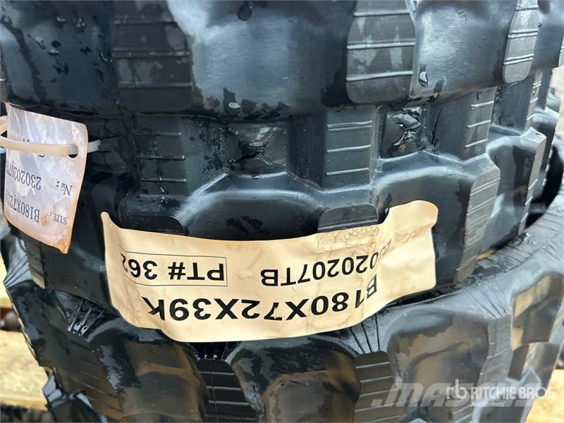  Quantity of (2) 7" Rubber Tracks (Unused) مكونات أخرى
