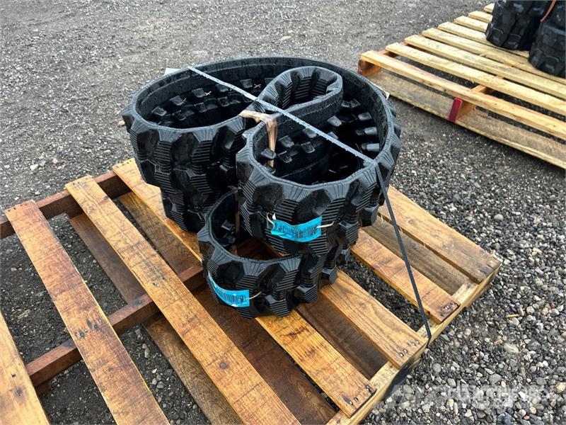  Quantity of (2) 7" Rubber Tracks (Unused) مكونات أخرى