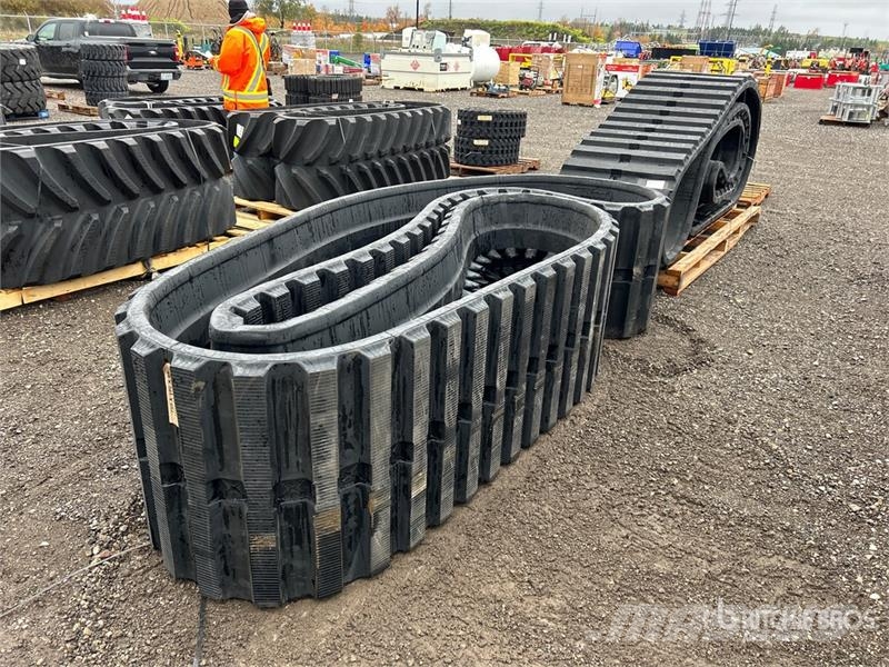 Quantity of (2) 750 mm x 150 mm x 88 mm 29" Rubber Drugi deli