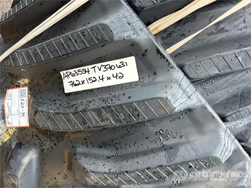  Quantity of (2) 762 mmm x 152.4 mm X 42 mm 28" Rub مكونات أخرى