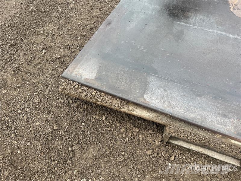 Quantity of (2) AGT 4 ft 11.5 in x 7 ft 10.5 in ( Drugi deli