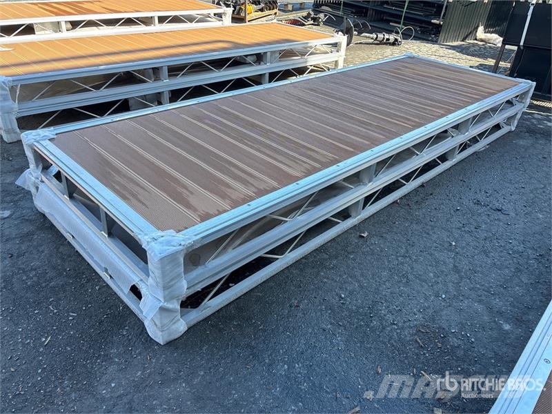  Quantity of (2)  BYT BDF412 4 ft x 12 ft Aluminum  Muut maatalouskoneet