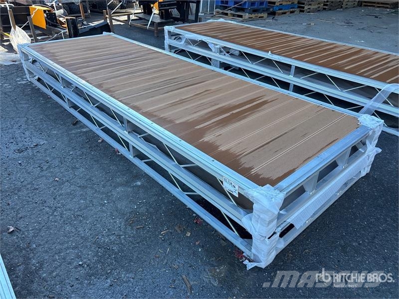  Quantity of (2)  BYT BDF412 4 ft x 12 ft Aluminum  Muut maatalouskoneet