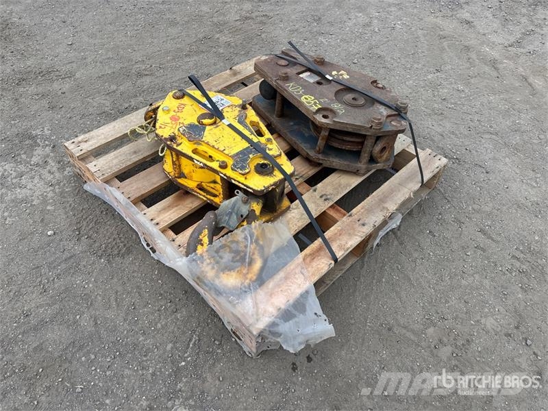 Quantity of (2) Crane Hook Oprema i dijelovi za kranove