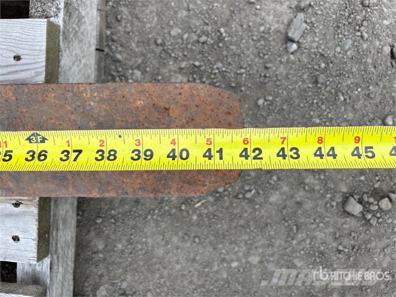 Quantity of (2) Crane Pallet Forks Fourche