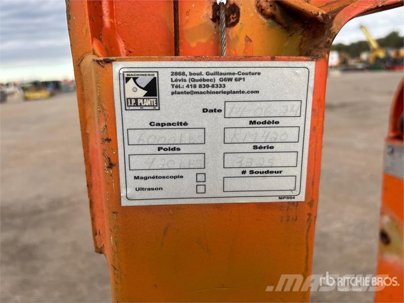 Quantity of (2) Crane Pallet Forks Fourche