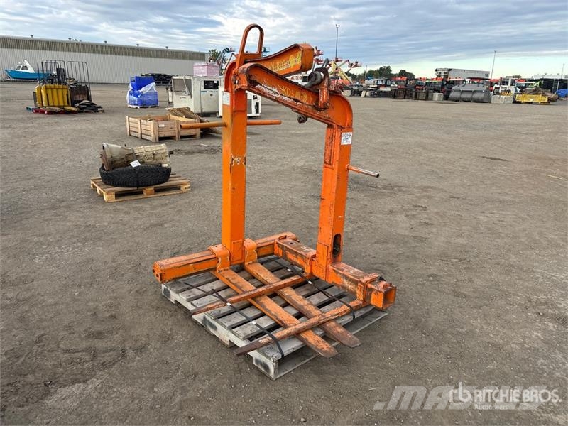 Quantity of (2) Crane Pallet Forks Fourche