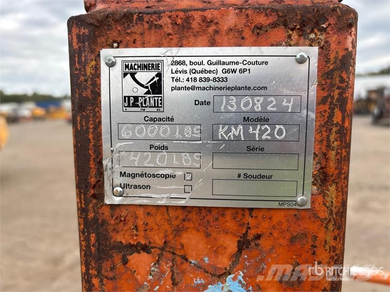 Quantity of (2) Crane Pallet Forks Fourche