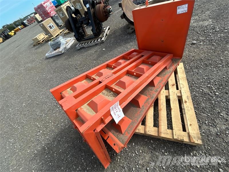  Quantity of (2) CRN6 18,000 LB Sea Container Ramp Ďalšie komponenty