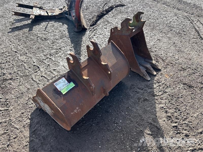 Quantity of (2) Excavator Bucket Žlice