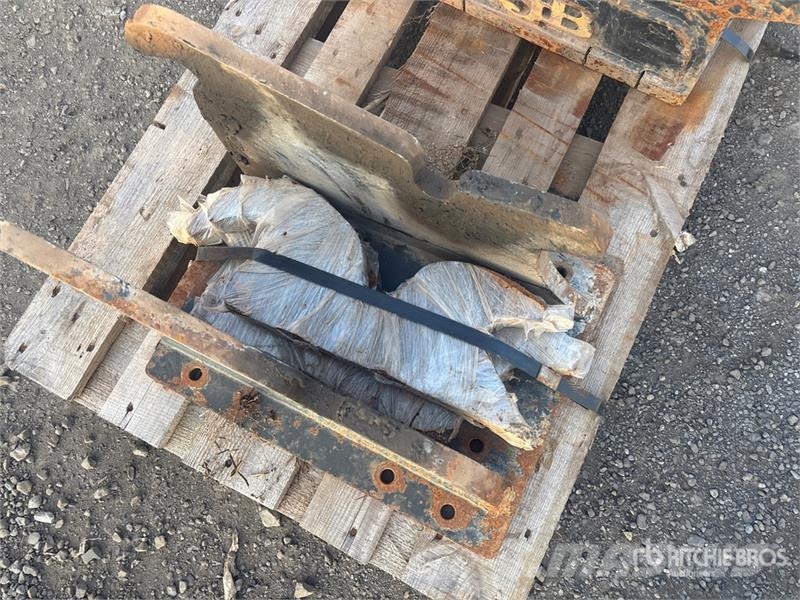 Quantity of (2) Excavator Coupler Hitre spojke