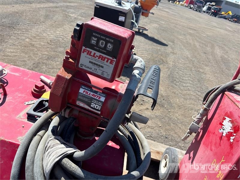  Quantity of (2) Fuel Tank 연료 및 첨가제 탱크