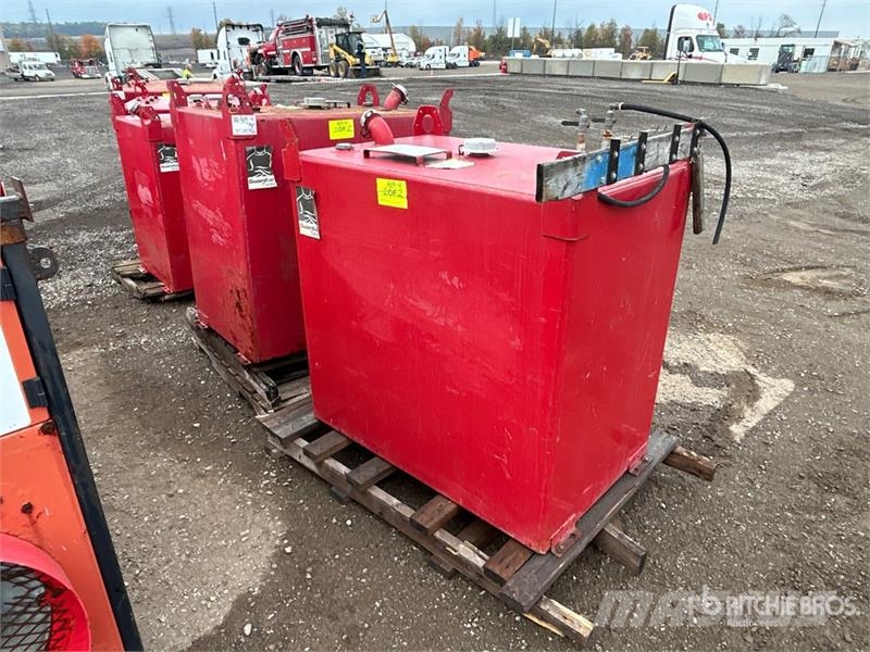 Quantity of (2) Guardian 300 Gallon Diesel Tank Üzemanyag- és adaléktartályok
