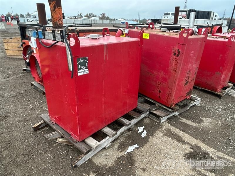 Quantity of (2) Guardian 300 Gallon Diesel Tank Üzemanyag- és adaléktartályok