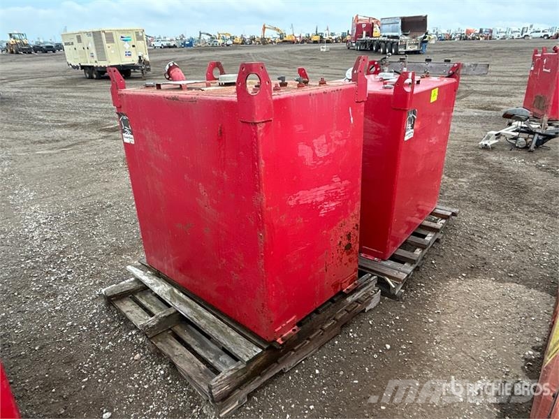 Quantity of (2) Guardian 300 Gallon Diesel Tank Üzemanyag- és adaléktartályok