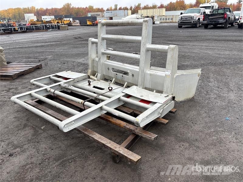  Quantity of (2) Heavy-duty Bumper Otros componentes