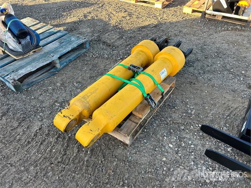  Quantity of (2) Hydraulic Boom Cylinder - Fits Cat معدات النقل - غير ذلك