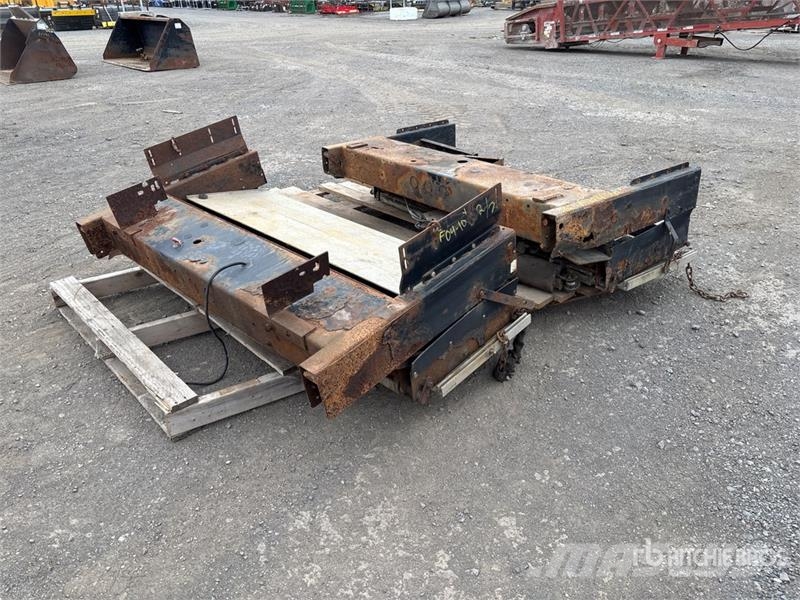  Quantity of (2) Hydraulic Tailgates - Fits Pickup معدات النقل - غير ذلك