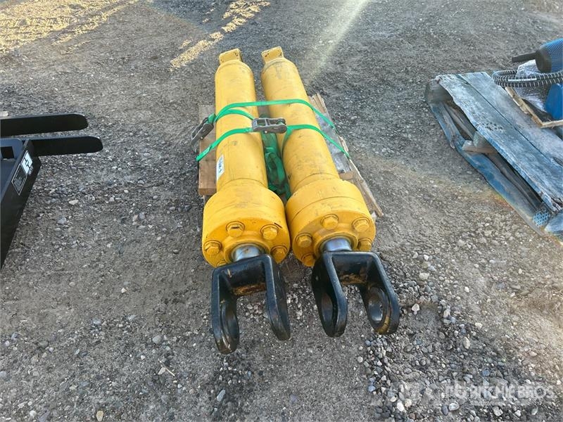  Quantity of (2) Hydraulic Boom Cylinder - Fits Cat معدات النقل - غير ذلك