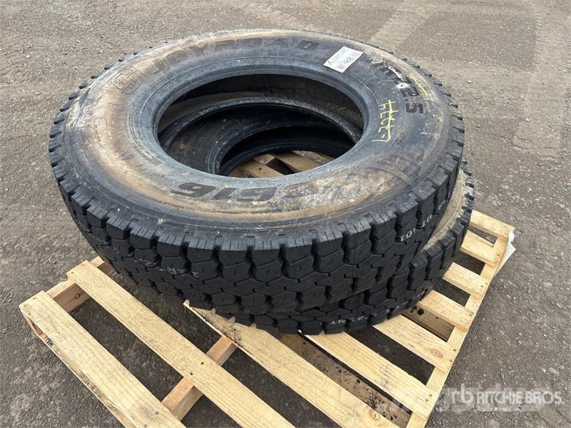  Quantity of (2) Joyroad 11R22.5 Tires Tyres, wheels and rims