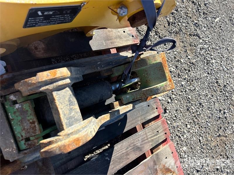 Quantity of (2) LEDI LD150K Excavator Coupler Hitre spojke