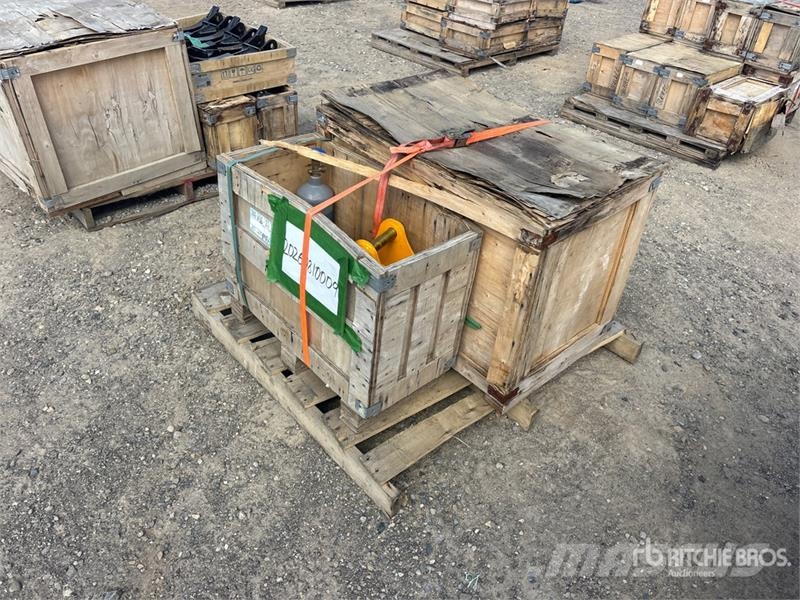 Quantity of (2) Machpro Attachments (Unused) Drugi deli