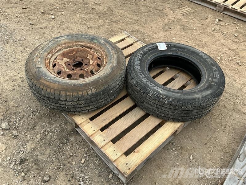  Quantity of (2) Mixed Tires Gume, kolesa in platišča