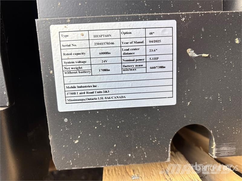 Quantity of (2) Pallet Jack Hand pallet trucks