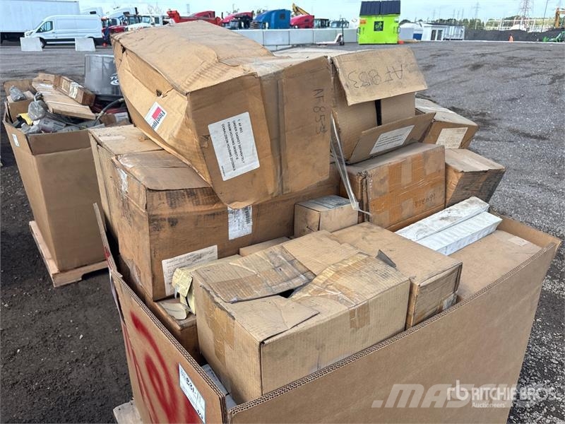 Quantity of (2) Pallets of Donaldson Air Filters Drugi deli