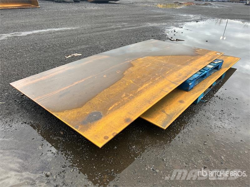  Quantity of (2) Pallets of 4 ft x 8 ft (0.5 in Thi Andre komponenter