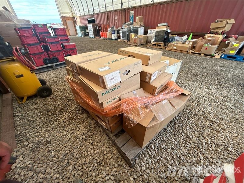 Quantity of (2) Pallets of MOXA Products (Unused) Drugi deli