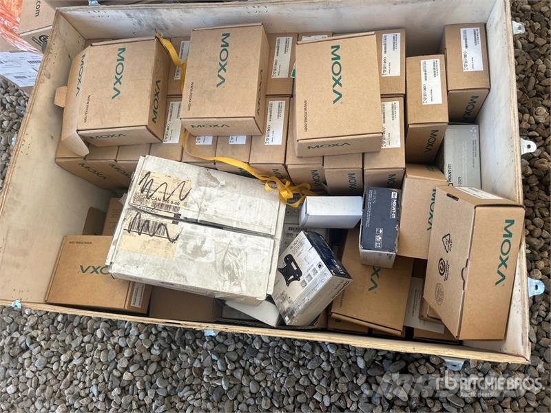 Quantity of (2) Pallets of MOXA Products (Unused) Drugi deli