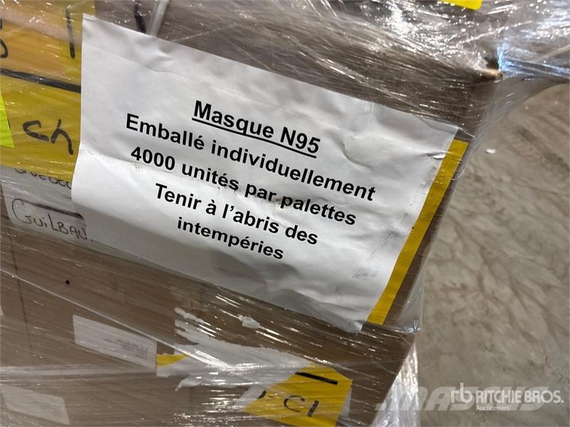  Quantity of (2) Pallets of N95 Mask (Unused) شاحنات قلابة