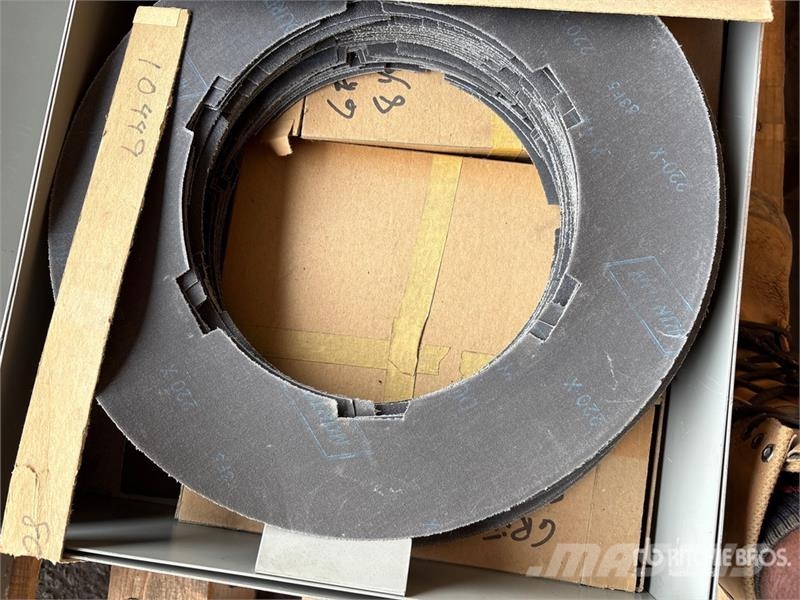Quantity of (2) Pallets of of Fittings/ Connector Drugi deli