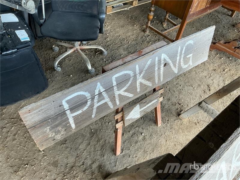 Quantity of (2) Parking Boards 其他組件