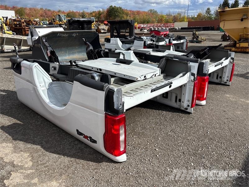  Quantity of (2) Pickup Truck Bed - Fits Ford F-250 معدات النقل - غير ذلك