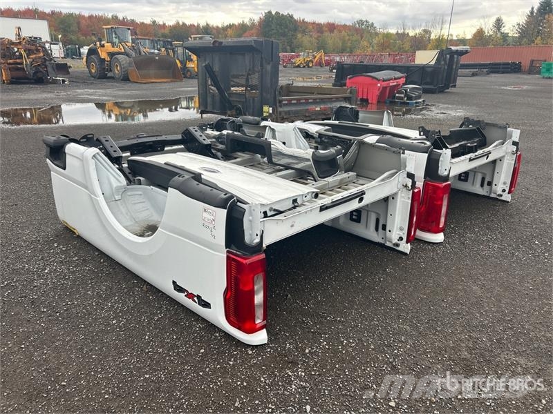  Quantity of (2) Pickup Truck Bed - Fits Pickup Transport - Autres