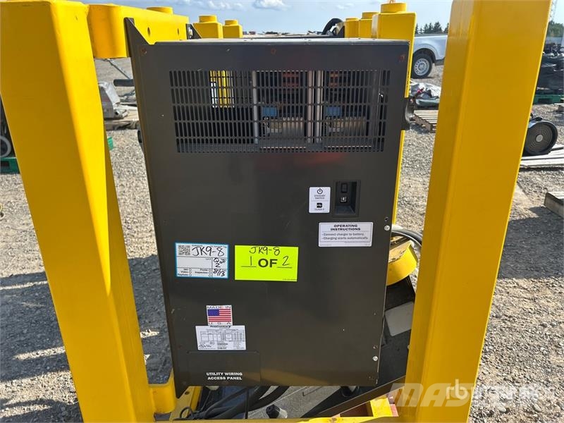  Quantity of (2) PosiCharge Battery Charger Зарядные устройства