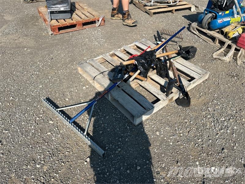 Quantity of (2) Post Hole Digger Drugi deli