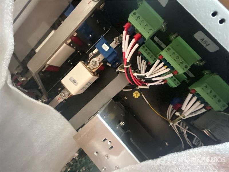  Quantity of (2) Powin Energy Battery Control Modul Ďalšie komponenty