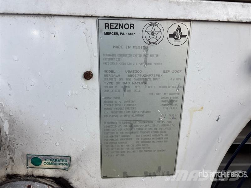 Quantity of (2) Reznor SCV3 Space Heater Fűtő és Hűtő felszerelések