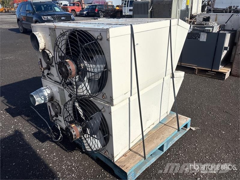 Quantity of (2) Reznor SCV3 Space Heater Fűtő és Hűtő felszerelések
