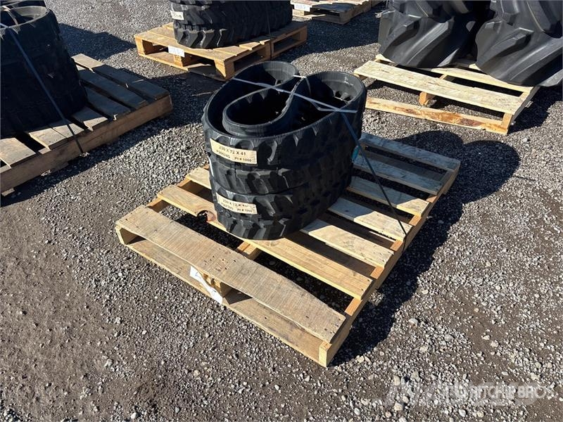 Quantity of (2) Rubber 230 x 72 x 41 Tracks (Unuse Drugi deli