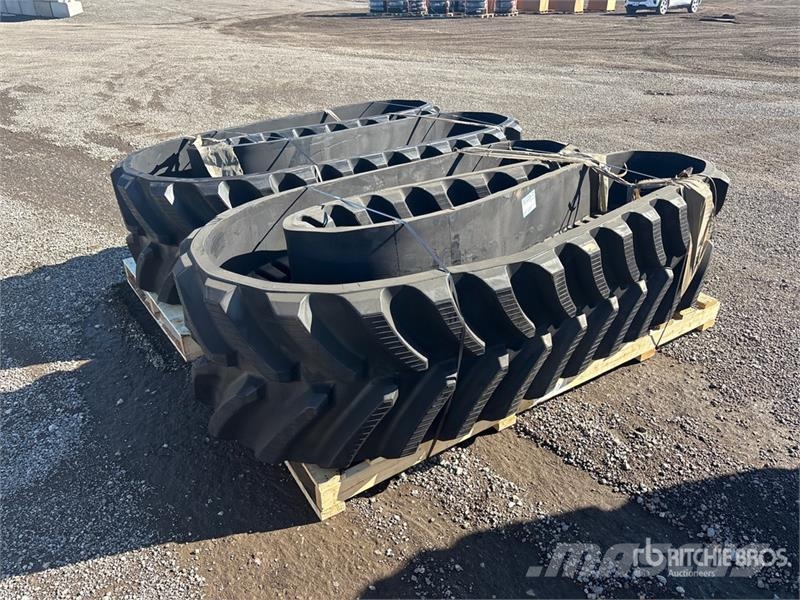 Quantity of (2) Rubber 635 x 197.6 x 46 Tracks (Un Drugi deli