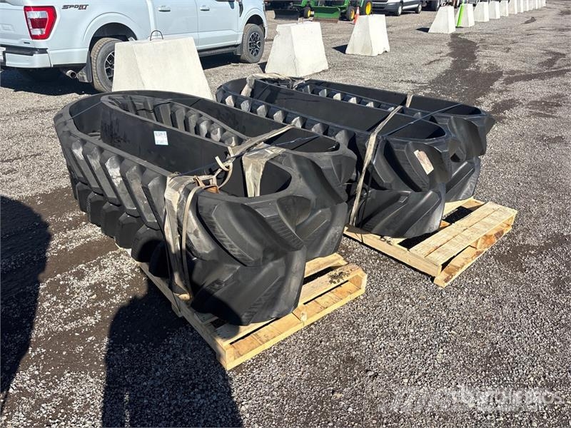 Quantity of (2) Rubber 635 x 197.6 x 46 Tracks (Un Drugi deli