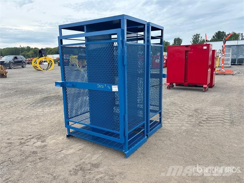 Quantity of (2) Safety Cage Drugi deli
