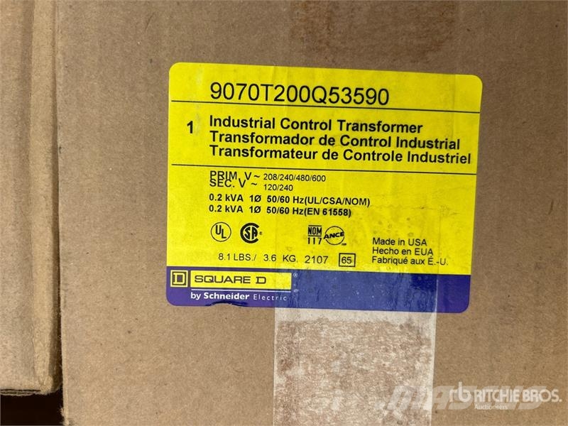  Quantity of (2) Schneider 9070T200Q53590 Industria Drugi deli