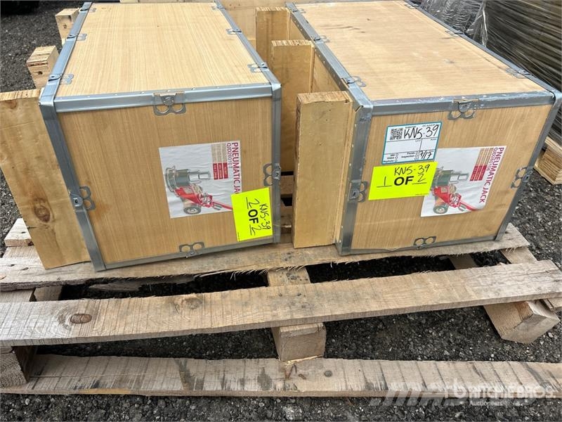 Quantity of (2) STARVOX JB80T 80 ton Pneumatic/Hy Строителство - Други