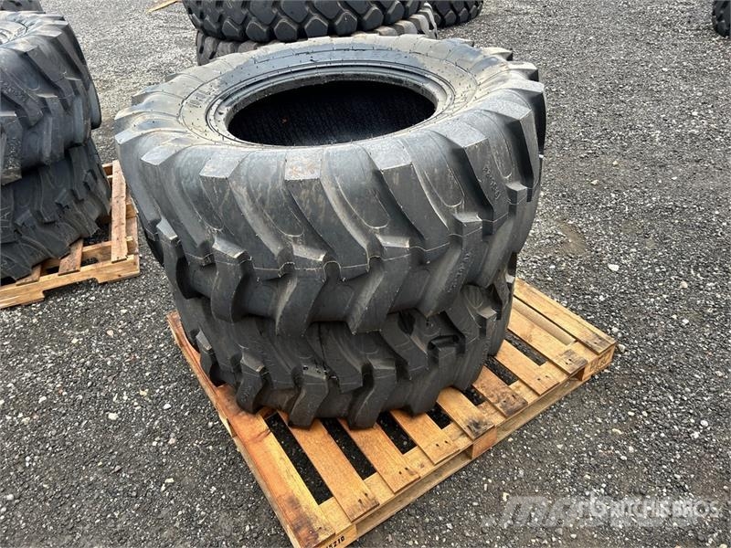 Quantity of (2) TaiHao 19.5L-24 Tires (Unused) Gume, točkovi i felne