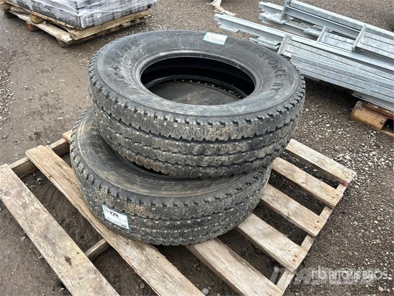Quantity of (2) Tires Tyres, wheels and rims